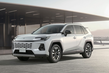 Z（ハイブリッド）