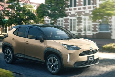 【モデル入り素材】Z（ハイブリッド・2WD）